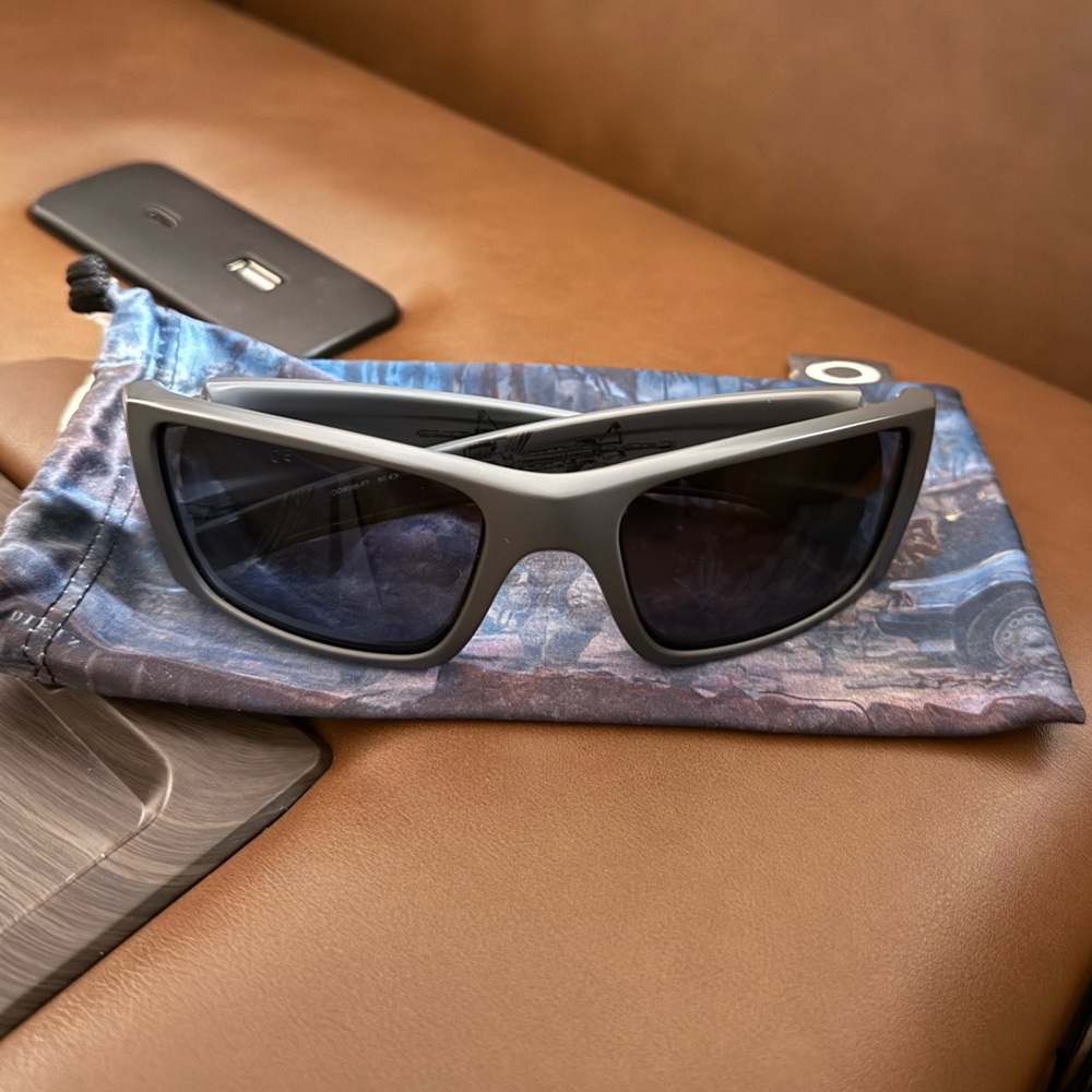 Oakley Fuel Cell Sunglasses (Color: James Dietz Collection Dark Grey / Grey)
